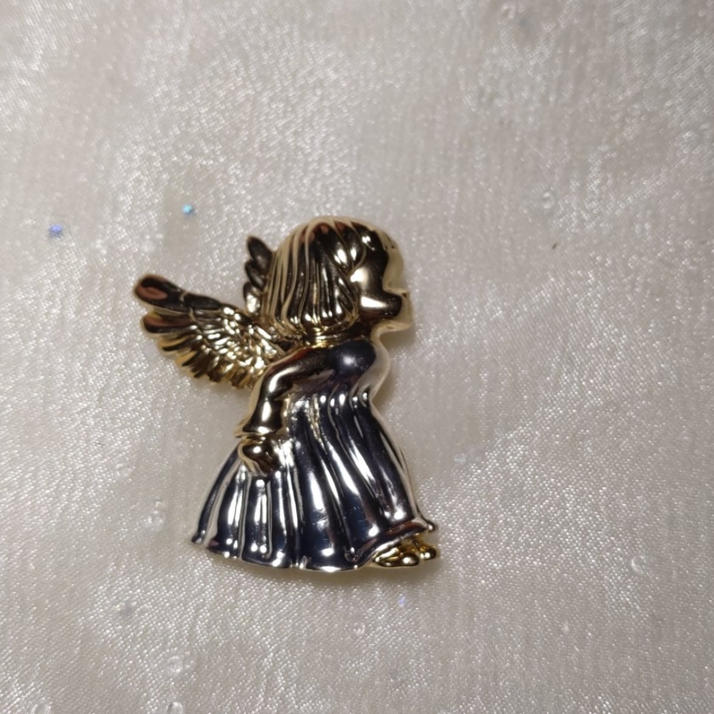 Angel broach pin